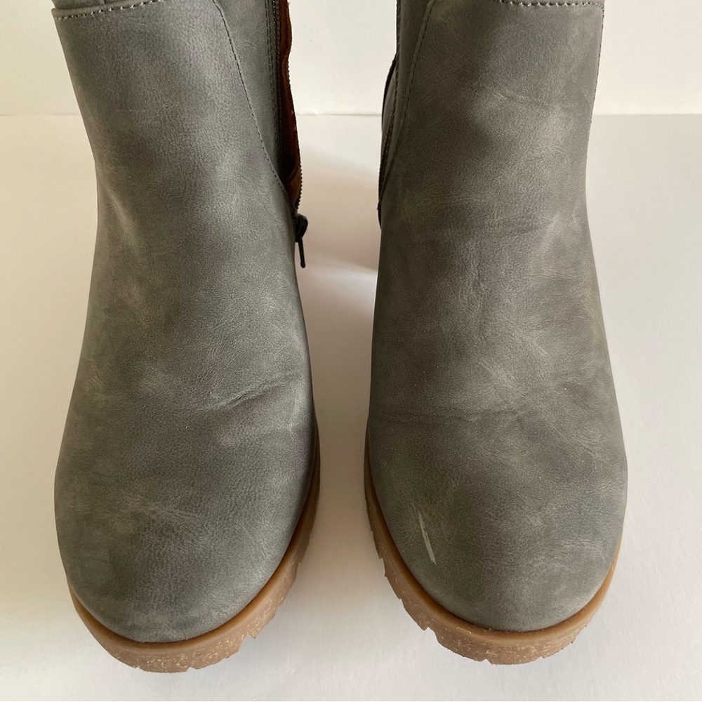 Korks Gray High Heel Boots Size 8.5 - Picture 4 of 12